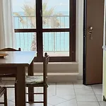 Apartment P056 - Porto Recanati, Comodo Trilocale Fronte Mare *