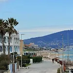 Διαμέρισμα P056 - Porto Recanati, Comodo Trilocale Fronte Mare *