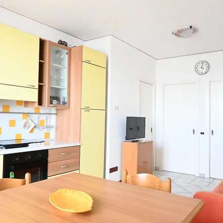 Διαμέρισμα P056 - Porto Recanati, Comodo Trilocale Fronte Mare *