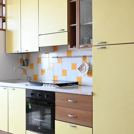 P056 - Porto Recanati, Comodo Trilocale Fronte Mare Apartment *