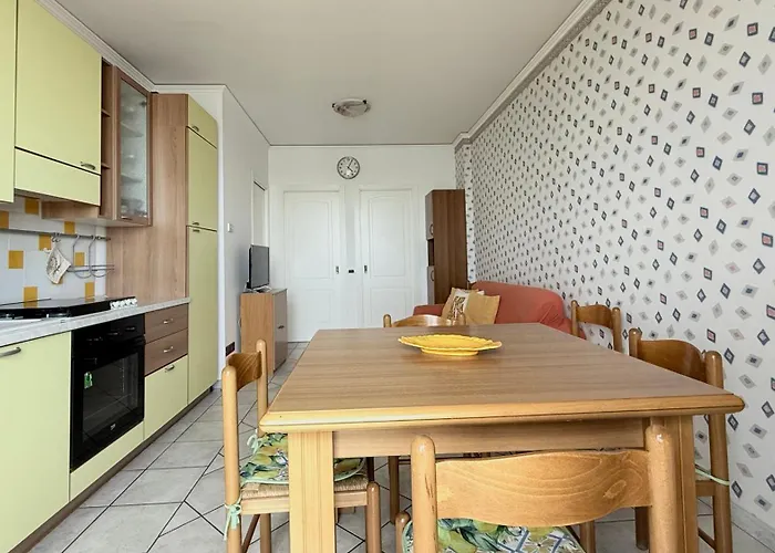 P056 - Porto Recanati, Comodo Trilocale Fronte Mare Διαμέρισμα *