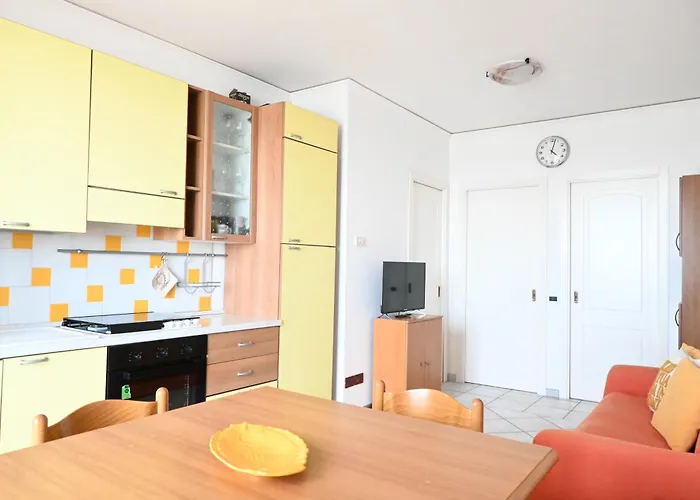 Διαμέρισμα P056 - Porto Recanati, Comodo Trilocale Fronte Mare *