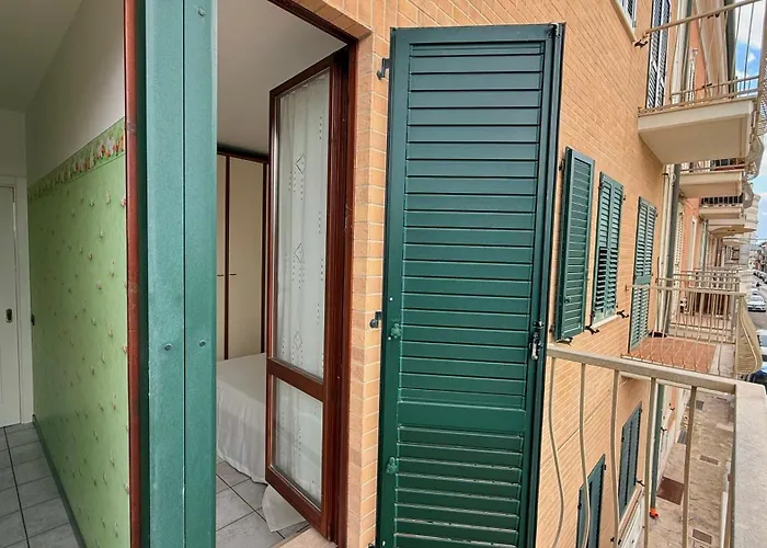 P056 - Porto Recanati, Comodo Trilocale Fronte Mare Διαμέρισμα *